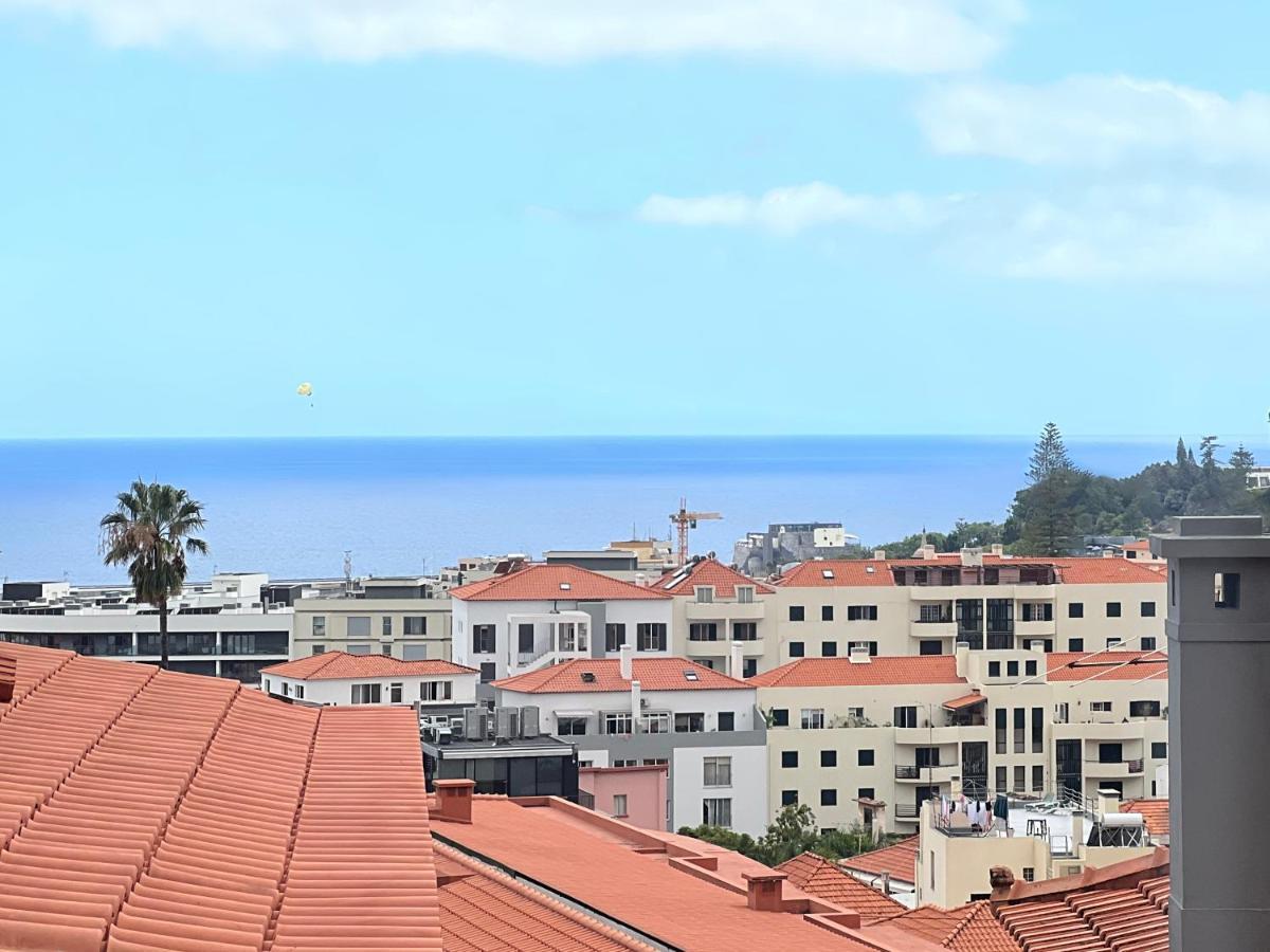 Апартаменты Madeira Breeze Фуншал Экстерьер фото